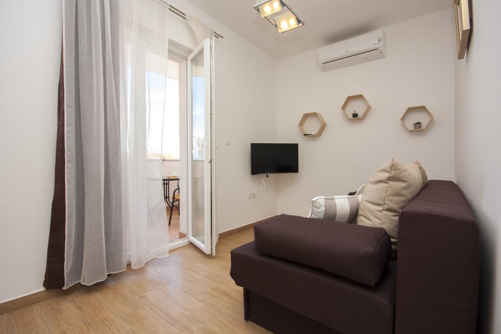 Apartments Beader Brodarica  Exterior photo